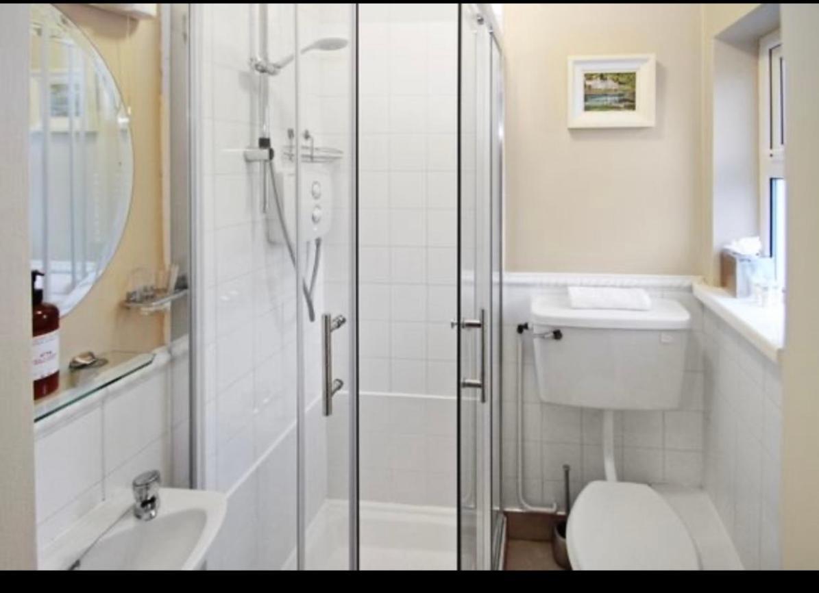 Almara House Bed & Breakfast กัลเวย์ ภายนอก รูปภาพ