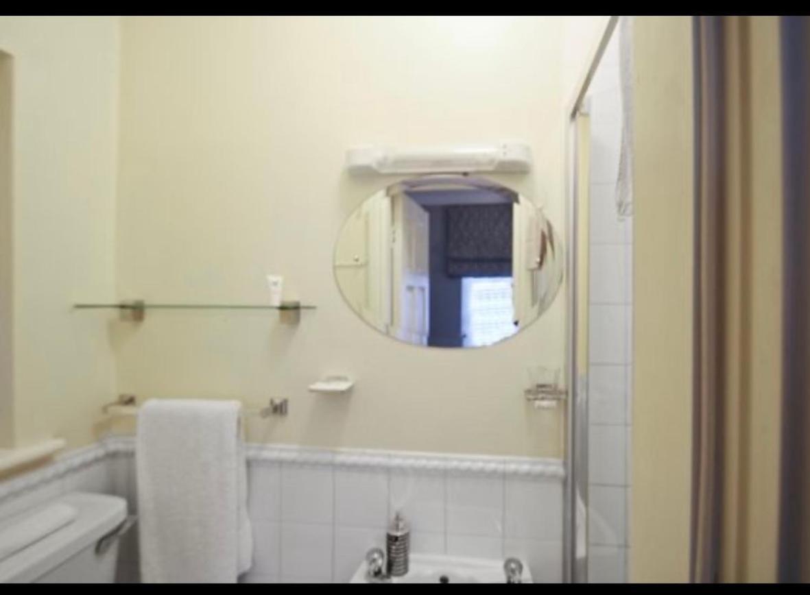 Almara House Bed & Breakfast กัลเวย์ ภายนอก รูปภาพ
