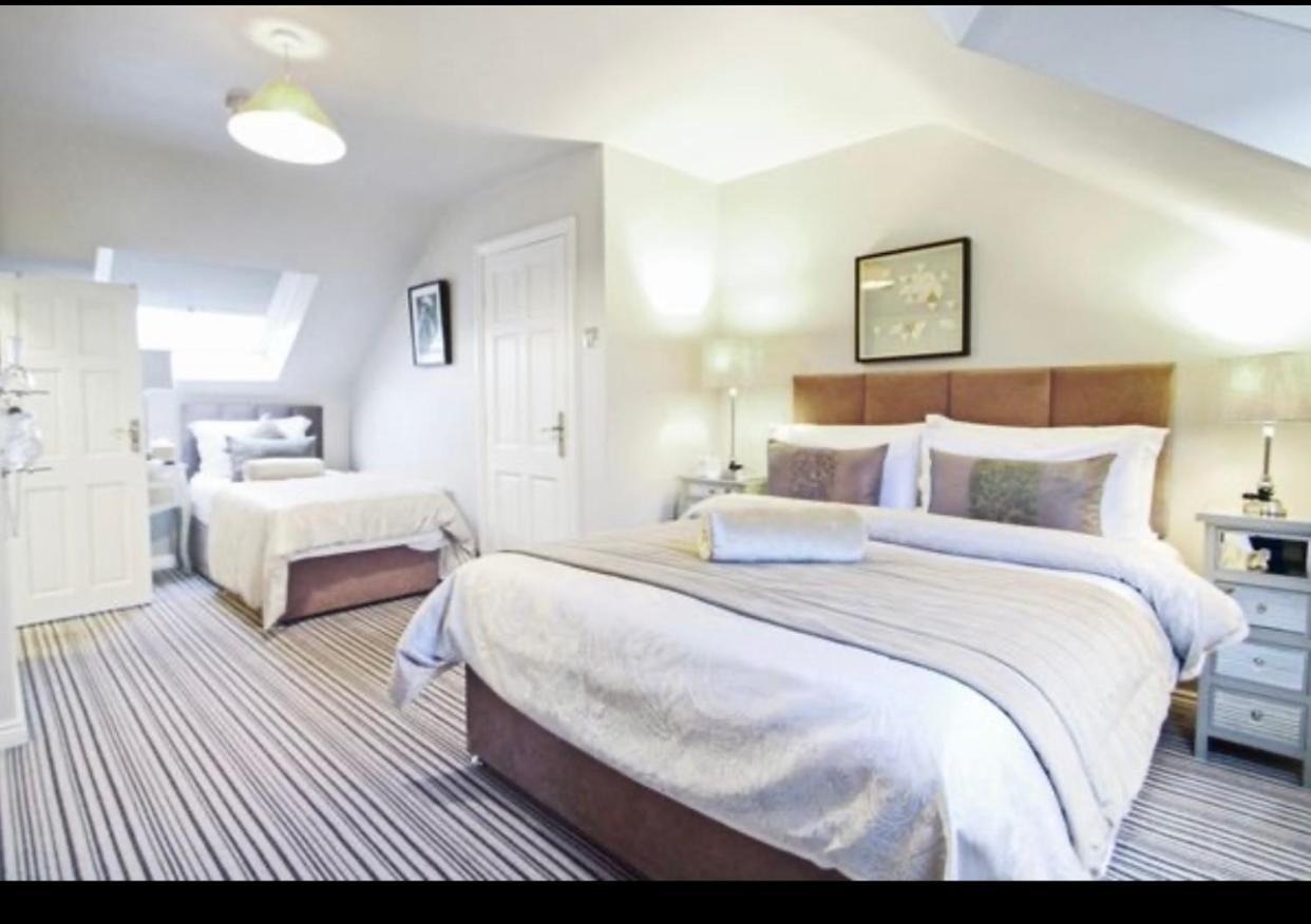 Almara House Bed & Breakfast กัลเวย์ ภายนอก รูปภาพ