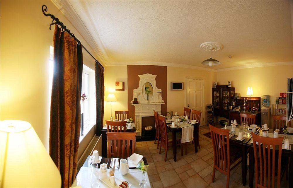 Almara House Bed & Breakfast กัลเวย์ ภายนอก รูปภาพ